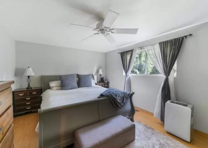 Сатиновый натяжной потолок